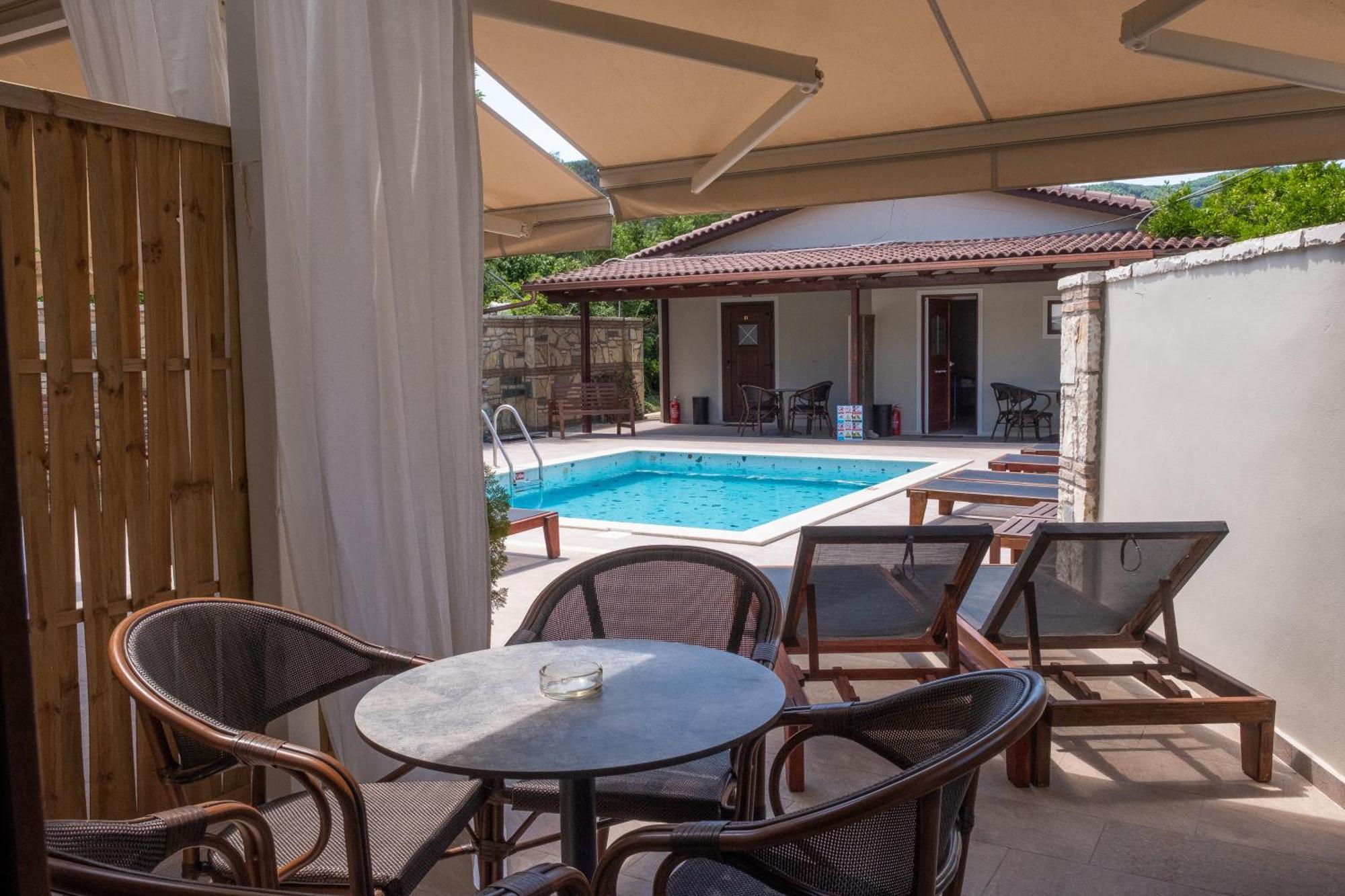 Sekreto - "S" Maisonettes & Studios Adults Only ปาร์กา ภายนอก รูปภาพ