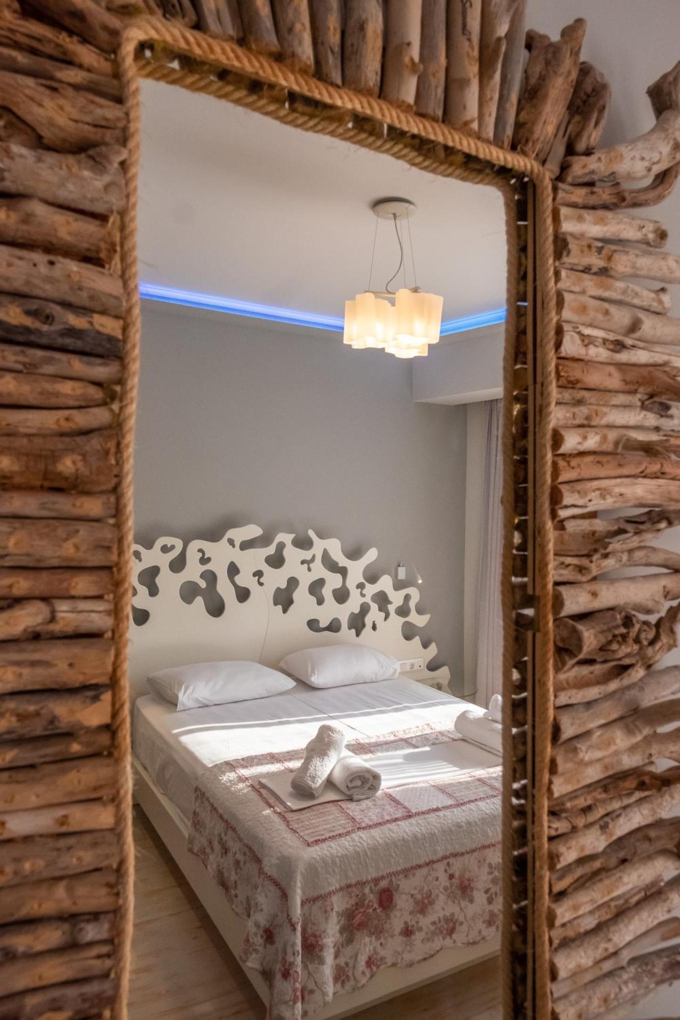 Sekreto - "S" Maisonettes & Studios Adults Only ปาร์กา ภายนอก รูปภาพ